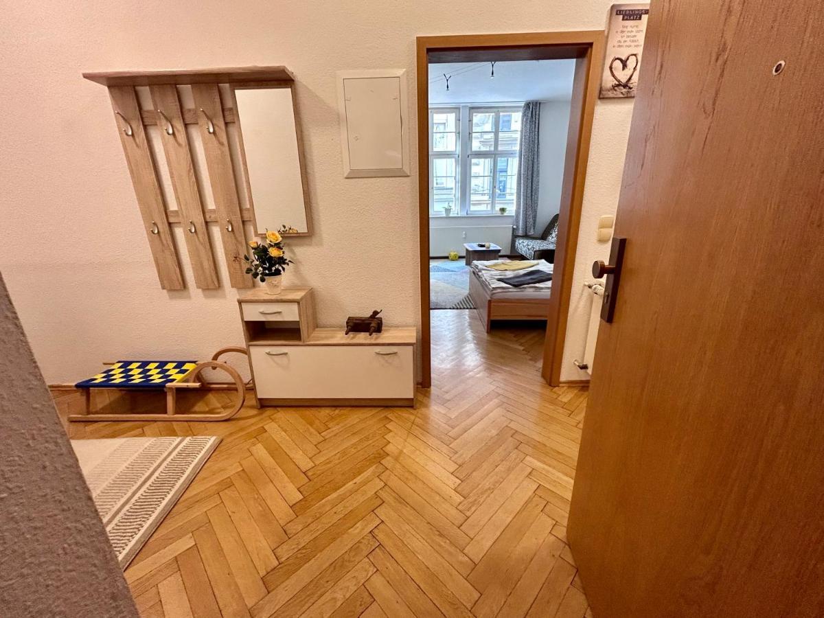 Piano Apartment In Halle Center - Netflix - Free Wifi 1 ภายนอก รูปภาพ