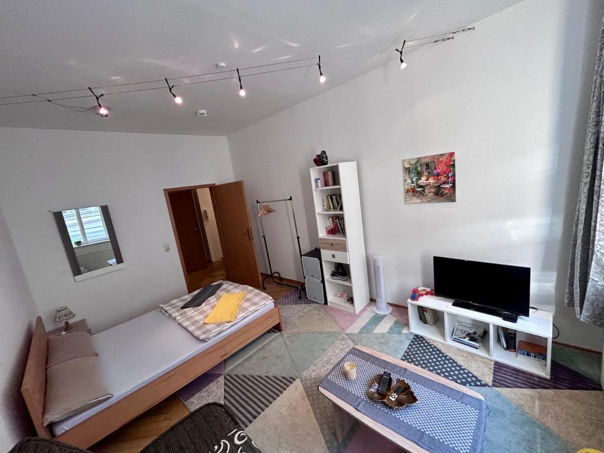 Piano Apartment In Halle Center - Netflix - Free Wifi 1 ภายนอก รูปภาพ