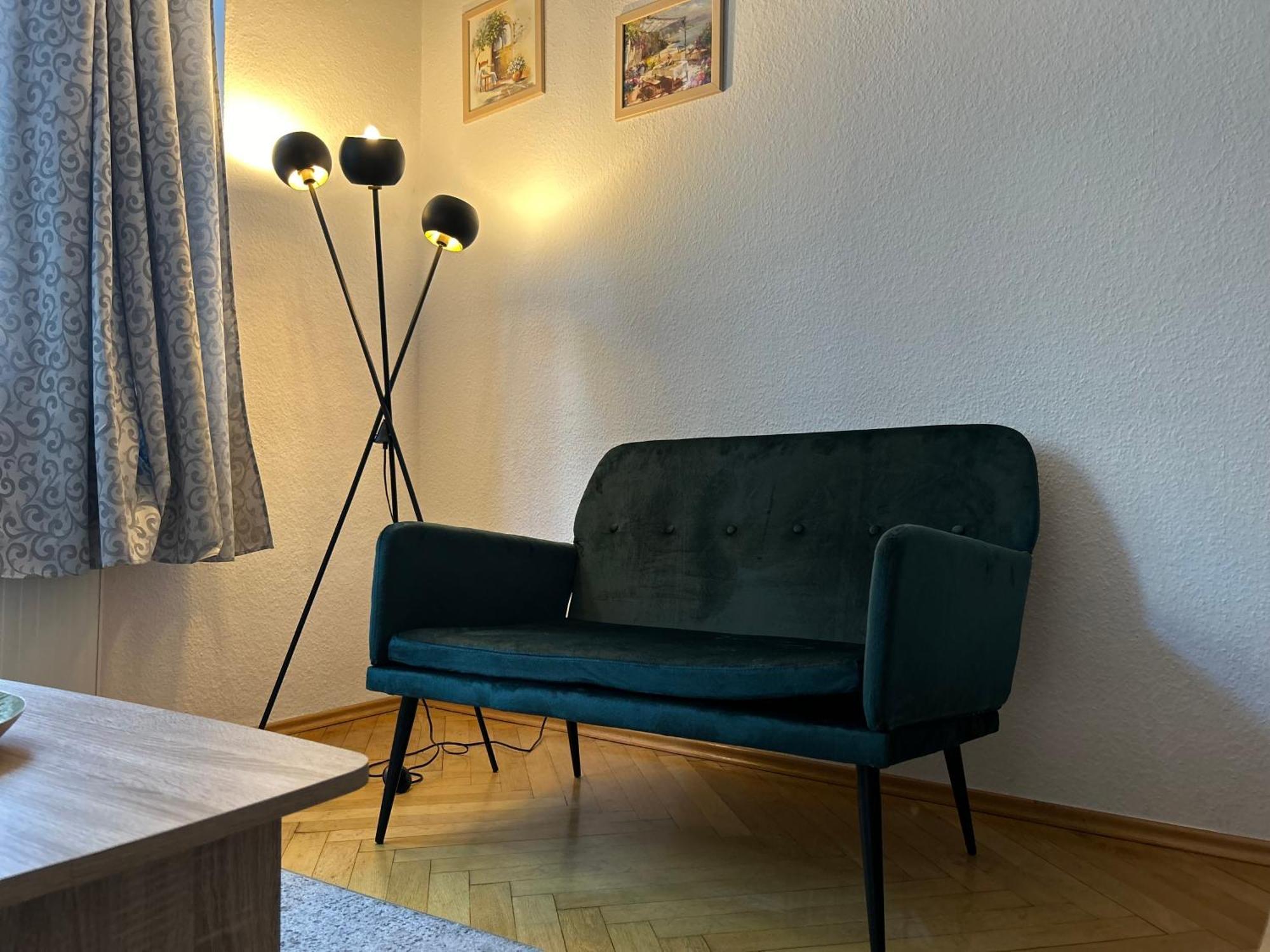 Piano Apartment In Halle Center - Netflix - Free Wifi 1 ภายนอก รูปภาพ